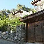 Totelya ホームステイ *